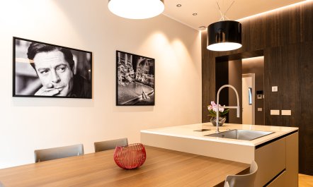 Oh, Majestic Place 5