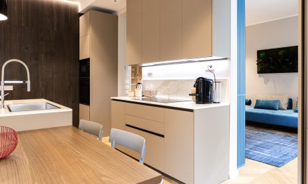 Oh, Majestic Place 8