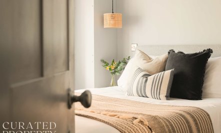 The Roman Courtyard 6