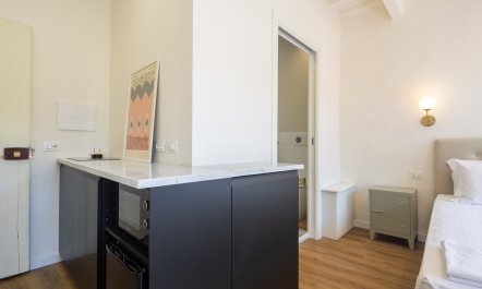 Studio Florentine 8