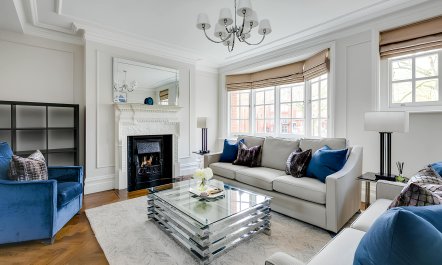 Exquisite Elegance 0