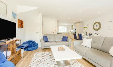 Sea Spray Silhouette 2