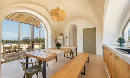 Barefoot Splendour 5