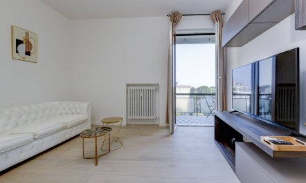 Lake Elegance 2