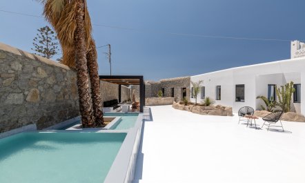 Villa Adonis 3