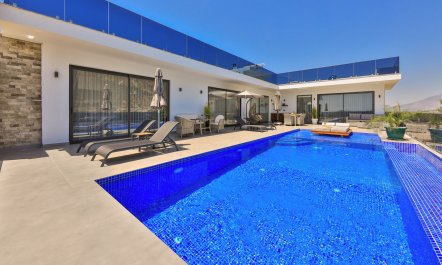 Villa Couples Retreat 2