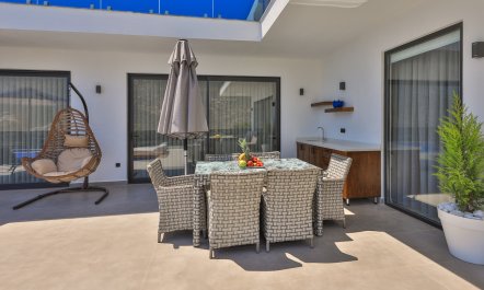 Villa Couples Retreat 7