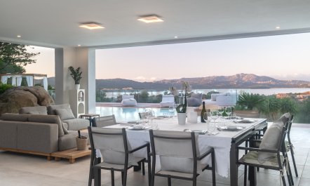 The Ocean Jewel 9