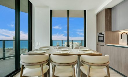 Atlantic Ocean Elegance