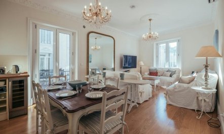 Street & Sea Vistas 4