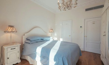 Street & Sea Vistas 9