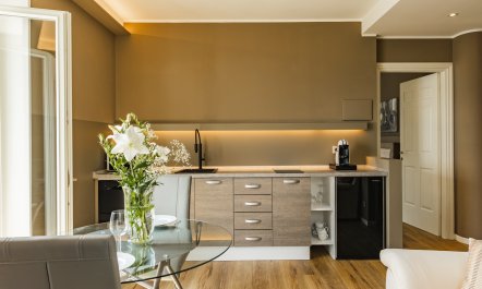 Romance in Lake Orta 8