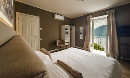 Romance in Lake Orta 9