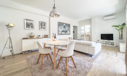 A Touch of Champagne 5