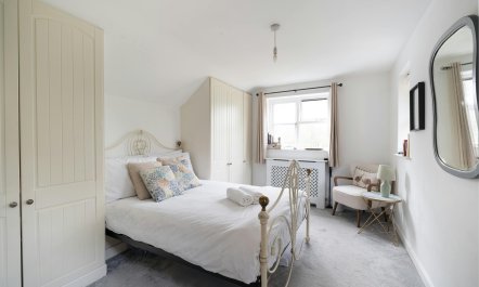 A Countryside Escape 7