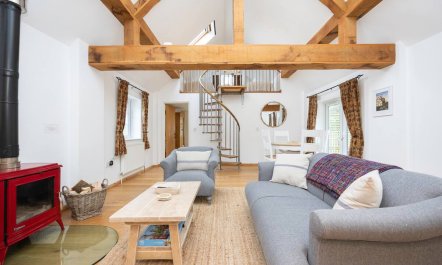 Oak Beams & Spiral Stairs