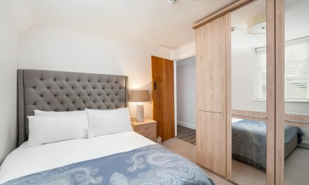 The Sacombe Retreat 7