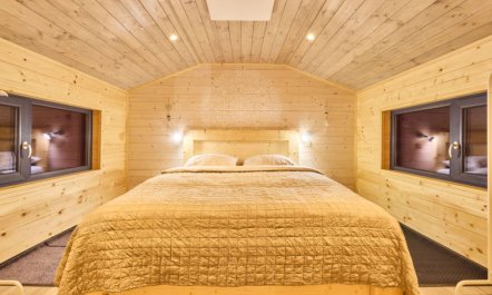 Luxe Timber Lodge & Yoga Loft 2