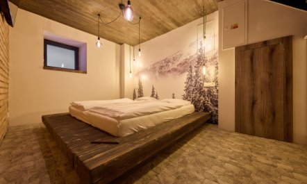 Twilight Grove Stylish Lounge Apartment 5 1