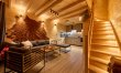 Luxe Timber Lodge & Pet Retreat 6