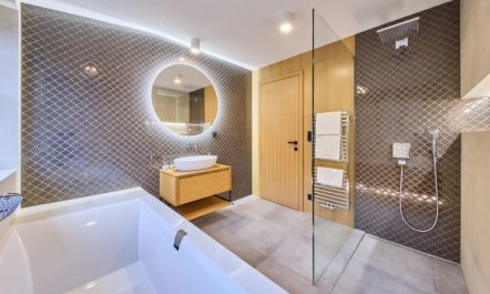 Rooftop Vista Maisonette & Relaxing Bath Apartment 7 4