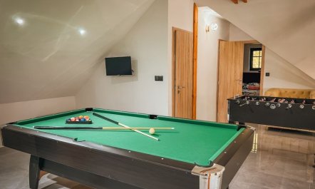 Party & Friends Villa 3