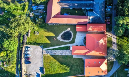 Slunečná Apartment 8 4