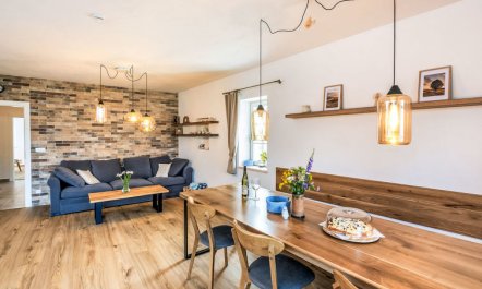 Slunečná Apartment 8