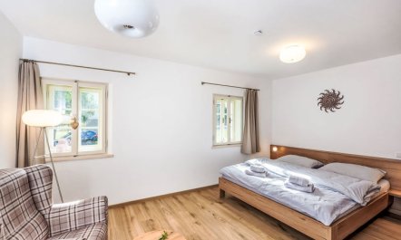 Slunečná Apartment 8 1