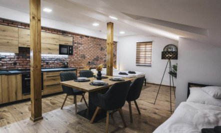 Historic Centre Apartment 2 6