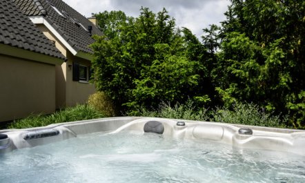 Vosseberghuis Prestige & Outdoor Spa 2