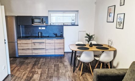 Lakeview Luxury Lodge & Garden