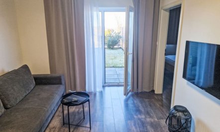 Lakeview Luxury Lodge & Garden 2