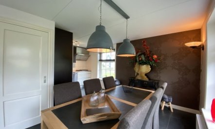 Wiringherlant Holiday Home 6 7