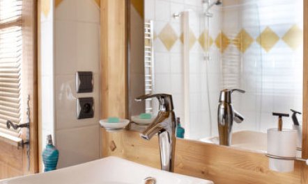 CGHRés&Spa Hameau Pierre Blanche 7