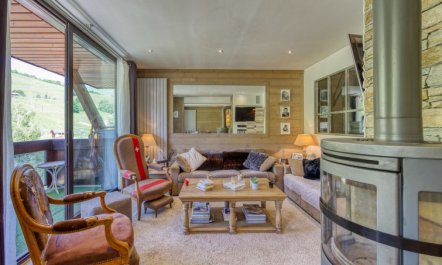 Apollo Apartment 4 1