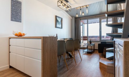 Le Curling A (Val Claret) Apartment 9 1