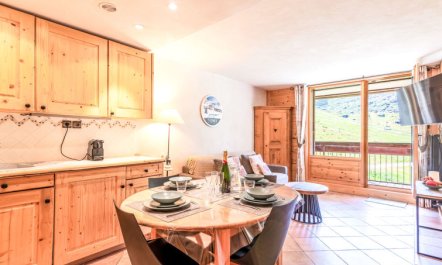 Les Tommeuses (Val Claret) Apartment 37 3