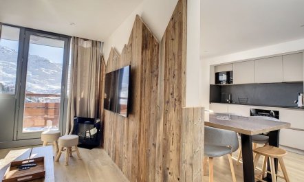 Burons 709/718 Apartment 3 7