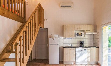 Le Mediterranée Apartment 2 6