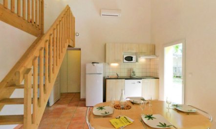 Le Mediterranée Apartment 2 3