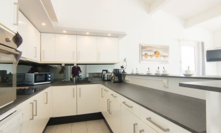 Bella Vista Apartment 3 6