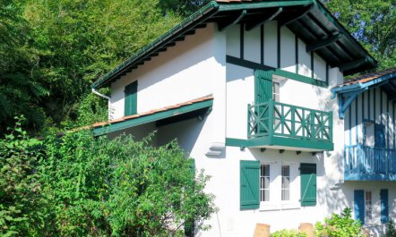 Collines Iduki Apartment 3